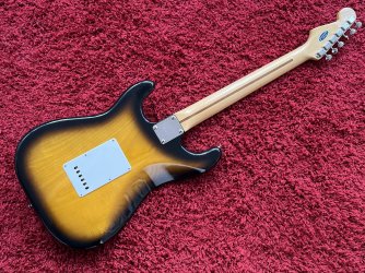 Score: Near-mint 1979 Greco SE600 with a one-piece body. | Tokai