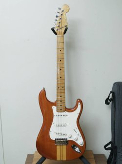 Neck-through Grand Suzuki Super Sound Brazen Picker Professional