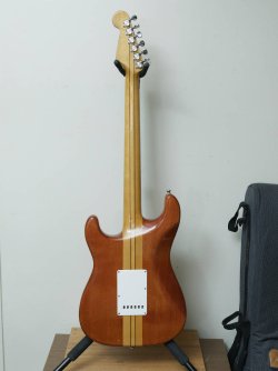 Neck-through Grand Suzuki Super Sound Brazen Picker Professional
