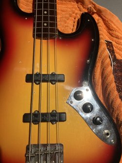 Old vs new Tokai Jazz Sound | Tokai & Japanese Guitar Forum
